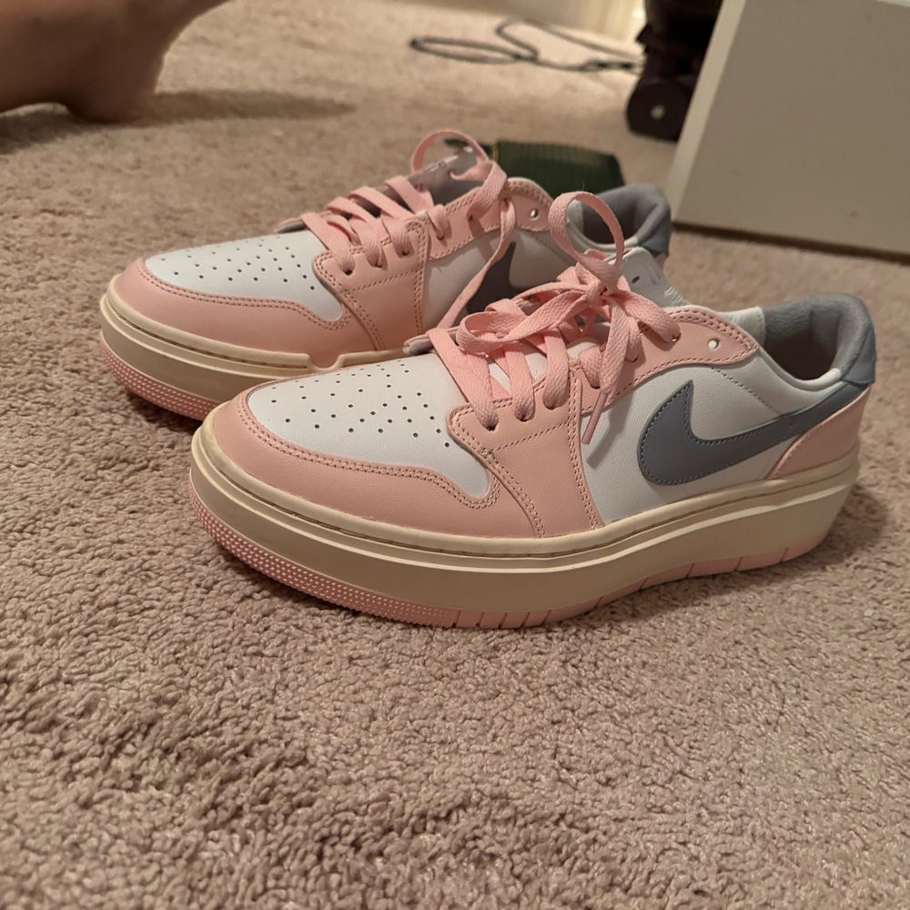 Pink and gray air forces